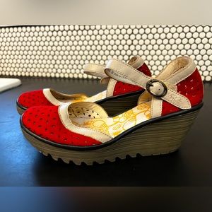 Fly London Ying ankle strap sandals - euc